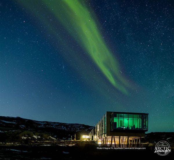 Dal Northen Lights Bar è possibile ammirare le fantastiche aurore boreali mentre si sorseggia un aperitivo