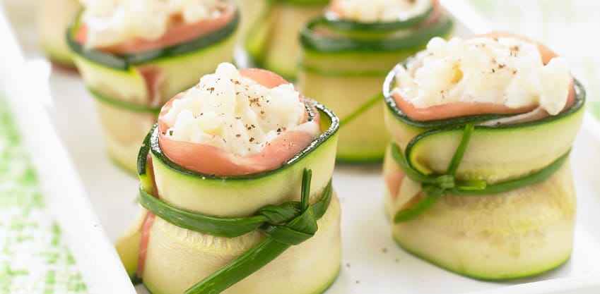 Per l'aperitivo gourmet in casa tartine gamberetti e avocado