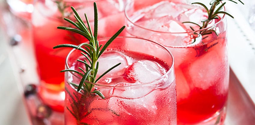 Aperitivo in casa? Idee, ricette e cocktail Aperitivo in casa? Idee, ricette e cocktail
