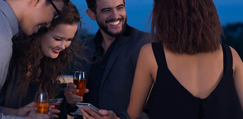 Applicazioni per smartphone sugli aperitivi