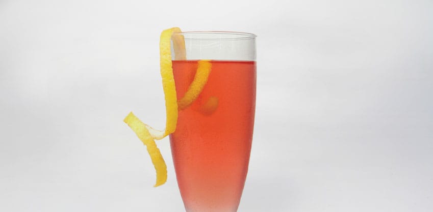 Cocktail analcolico all'arancia con Royal Bitter