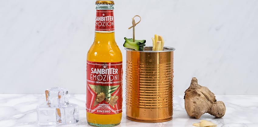 Drink Sanbitter emozioni allo zenzero in barattolo con zenzero e cetriolo