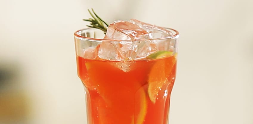 Drink Emotion Sour con Sanbittèr Emozioni di Frutta Pompelmo Drink Emotion Sour con Sanbittèr Emozioni di Frutta Pompelmo