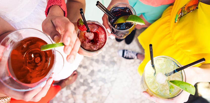 Estate 2017: le nuove tendenze dell'aperitivo Estate 2017: le nuove tendenze dell'aperitivo