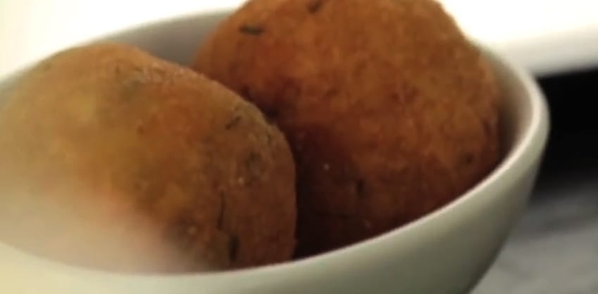 Polpette di merluzzo alla zenzero, ricetta della tradizione italiana per un aperitivo sfizioso e vivace