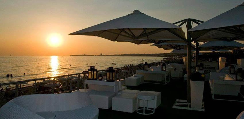 Locali cool per l’aperitivo in spiaggia a Gallipoli: Stabilimento balneare Zen