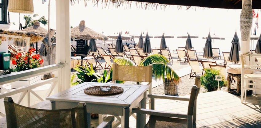 Locali cool per l’aperitivo in spiaggia a Spotorno: Sirio Beach Restaurant