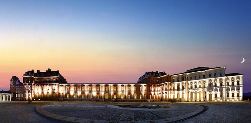 Veduta della Reggia di Venaria al tramonto