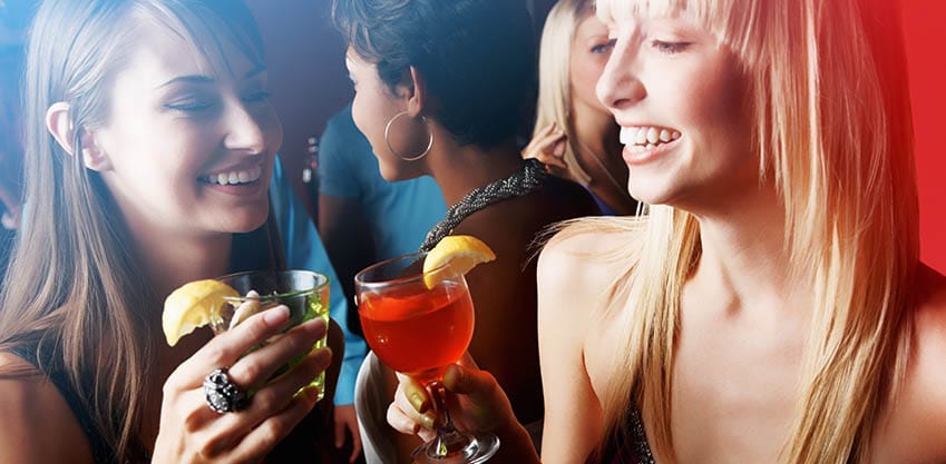 Con Sanbittèr l'aperitivo giusto per la festa della donna a casa