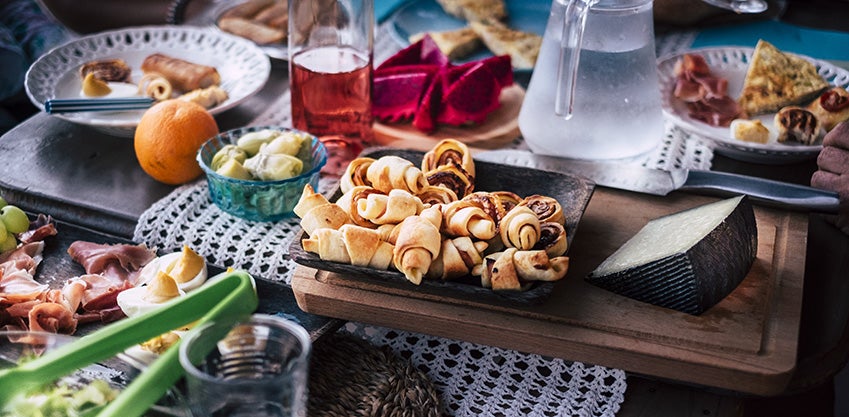 Idee di antipasti veloci con pasta sfoglia per una cena improvvisata Idee di antipasti veloci con pasta sfoglia per una cena improvvisata