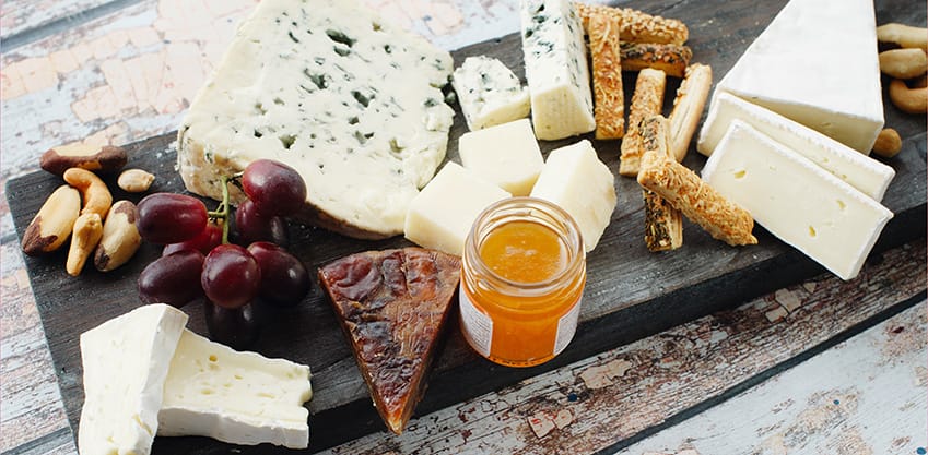 Formaggio, re della tavola: 5 idee di food pairing per l'aperitivo